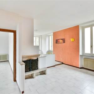 3 locali In Vendita a Albavilla