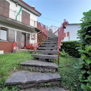 3 locali In Vendita a Canzo