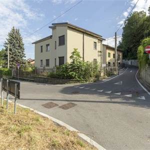 Villa Bifamiliare In Vendita a Lurago d'Erba