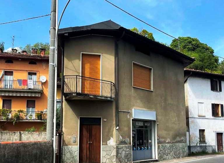 Rif. 8011 - Albese con Cassano/Investimento