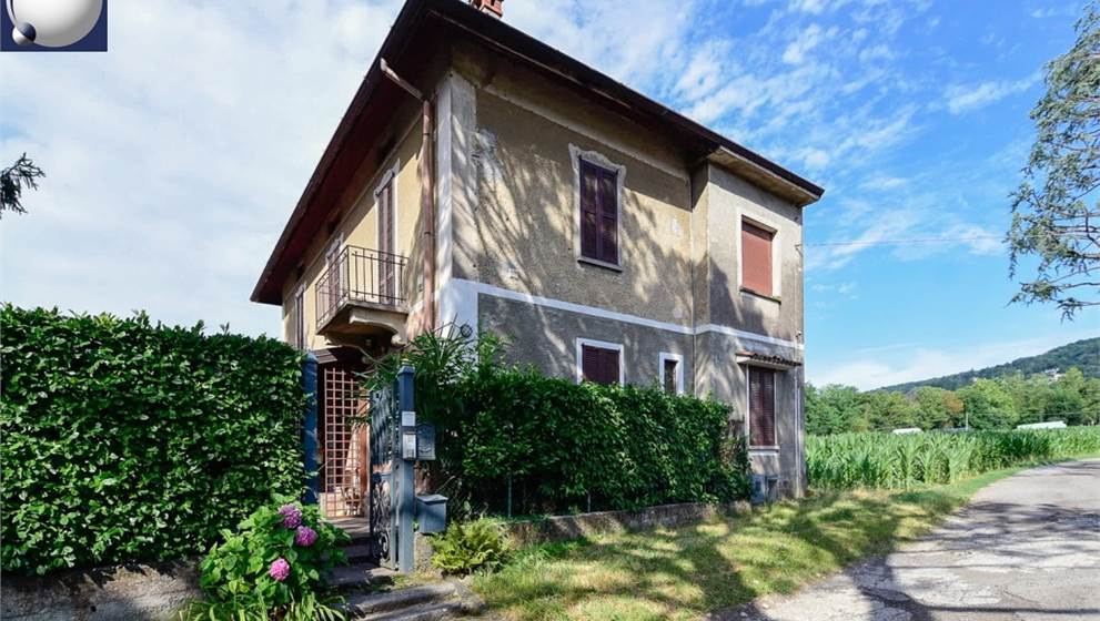 Rif. 7018 - Erba/Villa